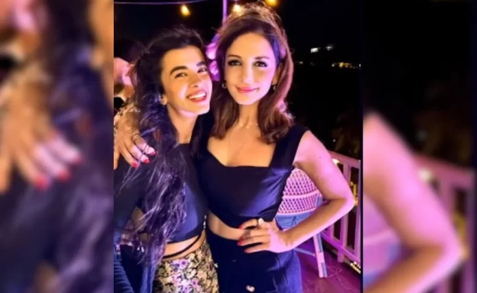 About Last Night: Hrithik Roshan's Girlfriend Saba Azad Partied With His Ex-Wife Sussanne Khan